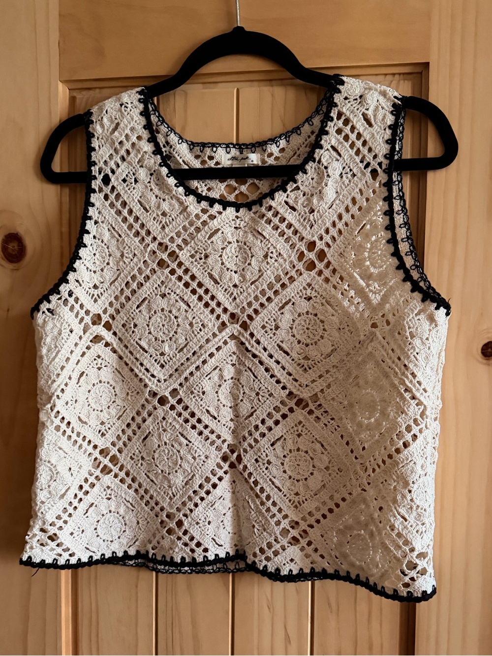 Crochet Tank Top Cream with Black Trim Unlined by Ultra Pink Size Medium Boho